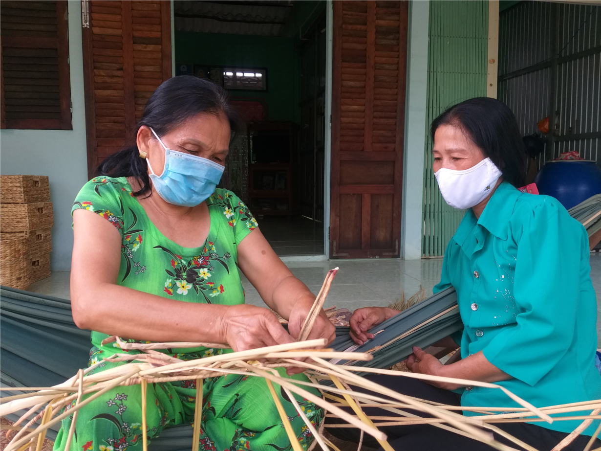 Sóc Trăng: Mô hình sinh kế từ nghề đan lục bình của người dân vùng nông thôn (03/1/2022)